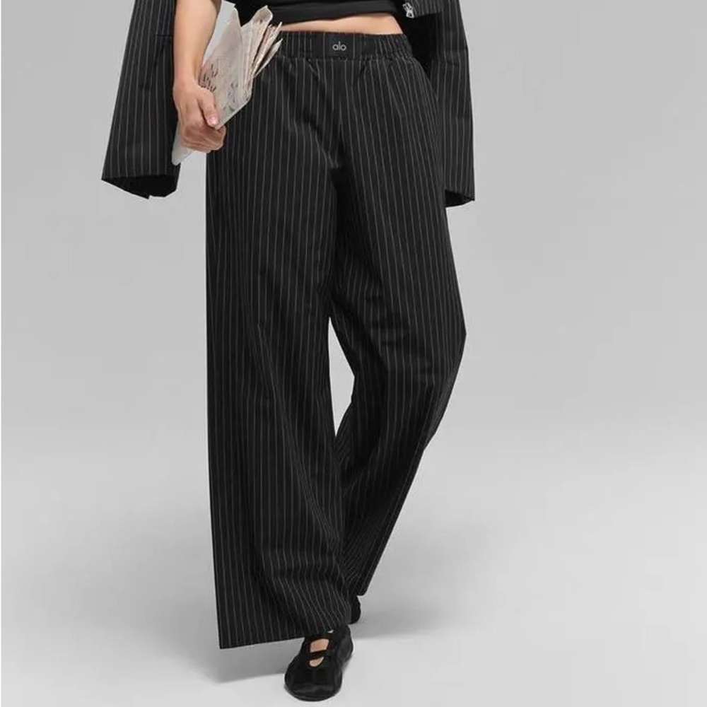 Alo Yoga Pinstripe Daylight Boxer Pants Black/Titanium XS